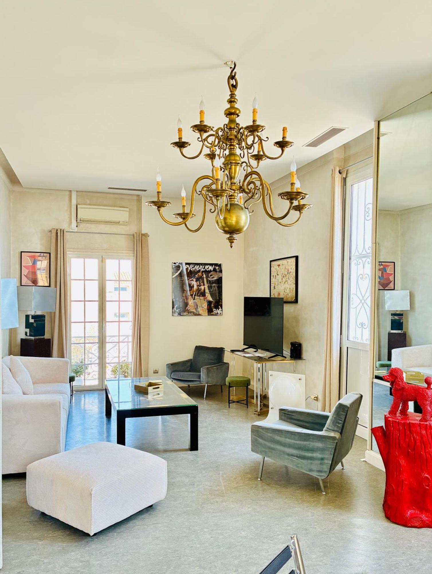 Les Remparts Location Appartement Antibes